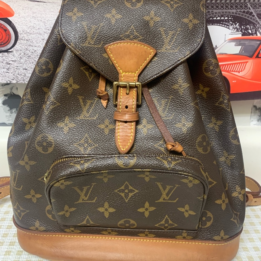 Louis Vuitton Montsouris MM